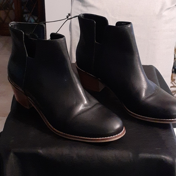 Cole Hann signature boots - Picture 2 of 6